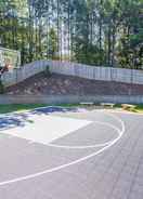 Imej utama Basketball Court Cozy 3 BR in Decatur