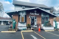 其他 Falls Motel