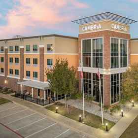 Primary image1普萊諾弗里斯柯坎布里亞飯店,Legacy Car Wash & Detail Center飯店