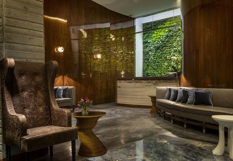 อื่นๆ Hotel Hugo