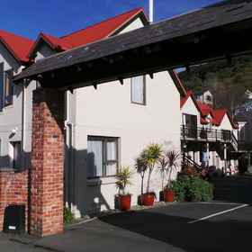 Primary image 1 Owens Motel, Hotel Scroggs Hill