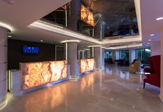 その他 2 Falcon Hotel