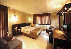 Khác 6 Üstün Otel Alsancak