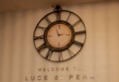 Others 6 Lucis Est in Pera