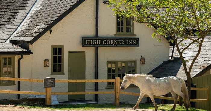 Lainnya High Corner Inn