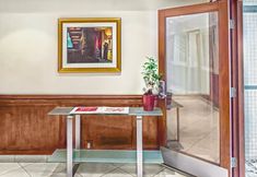 Khác 2 Chelsea Pines Inn