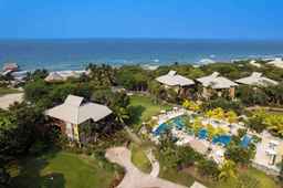 Indura Beach & Golf Resort, Curio Collection by Hilton, Rp 5.773.150