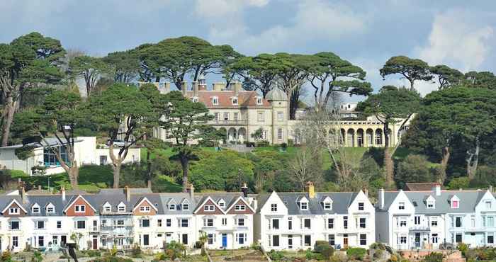 Others Fowey Hall