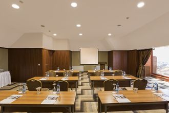 其他 4 Taxim Express