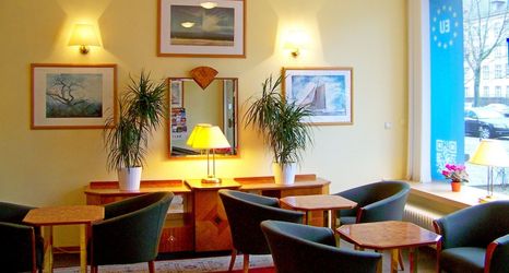 Lainnya 2 Hotel Amadeus Central