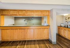 Others 5 Best Western University Inn