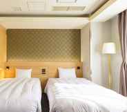 Others 4 SureStay Plus Hotel by Best Western Shin-Osaka