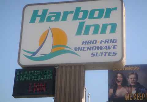 อื่นๆ Harbor Inn