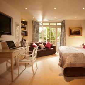 Primary image 1 The Windsor Townhouse, Hotel Chew Stoke