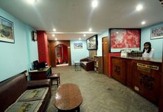 その他 2 Holy Lodge