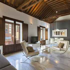 Primary image1Elvira Suites Apartamentos,Polopos公寓