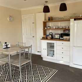 Room 1 Terlingham Lane Cottage, โรงแรม & ที่พัก ทอนบริดจ์แอนด์มอลลิงดิสตริกต์