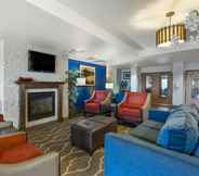 Others 4 Comfort Suites Redding - Shasta Lake