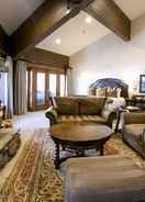 Imej utama Bald Eagle Three Bedroom Suite in the Heart of Park City 3 Condo by Redawning