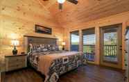 อื่นๆ 5 Donwell Manor - 4 Bedrooms, 4 Baths, Sleeps 16 4 Cabin by Redawning