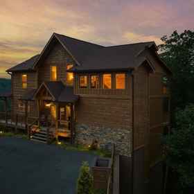 Imej utama1Donwell Manor - 4 Bedrooms, 4 Baths, Sleeps 16 4 Cabin by Redawning,Pigeon Forge別墅