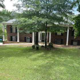 Primary image 1 Urban Lake House, Khách sạn Hamilton E. Holmes