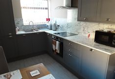 Lain-lain 7 3-bed Bungalow Near Conwy Valley Close to Castle