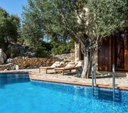 Lainnya 5 Poikilma Alonissos Villas Villa Elia 95m2