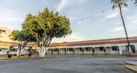 기타 2 La Siesta Hotel