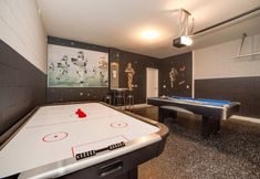 其他 7 Amazing 5 Bedroom Solterra New Resort Home 5 Villa by RedAwning