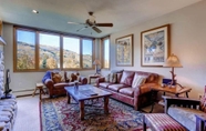 Others 5 Family Friendly 3 Bedroom Ski in, Ski out Mountain Vacation Rental at the Base of the Highlands Chairlift