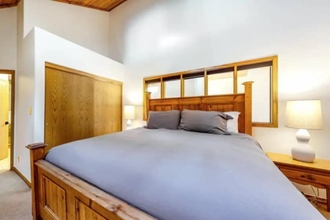 Others 4 Chic Ski In, Ski Out 2 Bedroom Penthouse in Beaver Creek Village