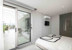 Others 6 Muse Alacati