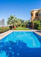 Bilik Prvt Pool Beach in Luxury Palm Jumeirah Villa