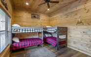 Others 5 The Hidden Owl Mountain Lodge 5 Bedroom Cabin by Redawning