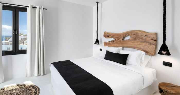 Others Luxury Key Mykonos 5 Bed Villa Black Royal Psarou
