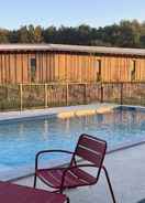 Indoor/outdoor pool Hôtel Greet Orthez Bearn