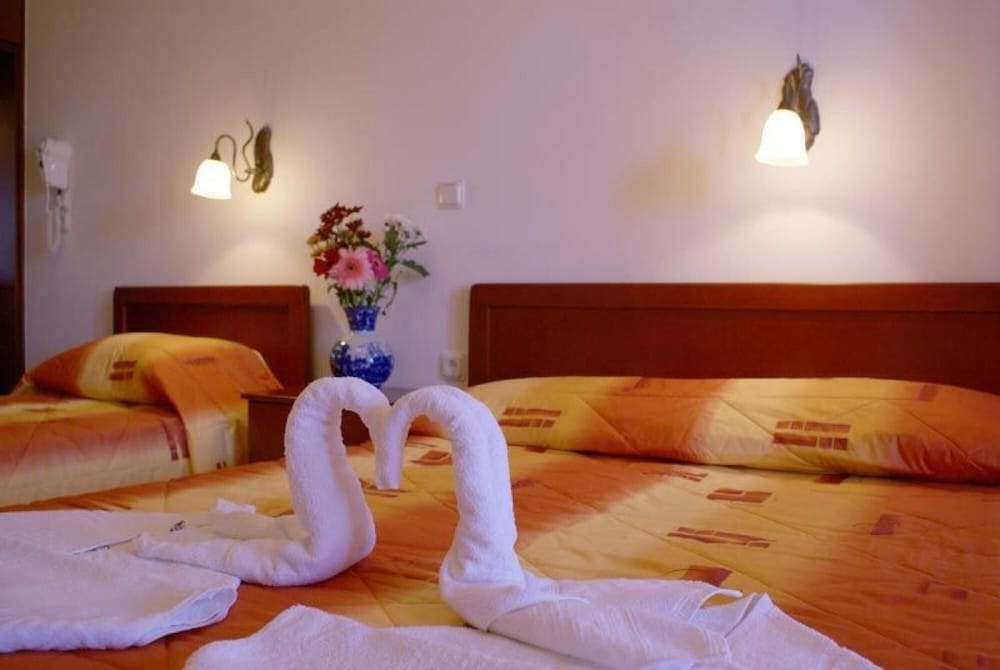 ห้องพัก Agnanti Hotel Alonissos Triple Room Sea View