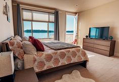 其他 7 Stunning House with Views of Puget Sound Ideal for Family Reunions