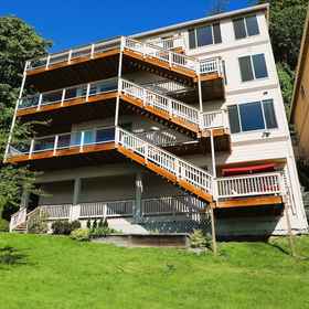 Primary image1普吉特海灣景觀家庭聚會理想度假屋,华盛顿州飯店