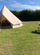 ภาพหลัก Crooked Oaks Bell Tent Glamping in North Devon