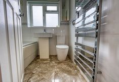 Others 3 Modern 3 Bedroom 2 Bath Hse with Parking