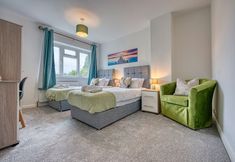 Others 2 Modern 3 Bedroom 2 Bath Hse with Parking