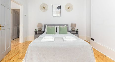 Others 2 The Hammersmith Collection