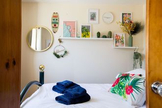 Lainnya 4 Baywatch Sands