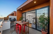 Others 6 StayCentral Northcote Townhouse With Study