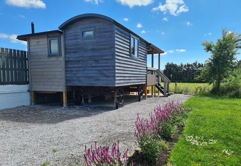 Others Thornhills Lodge