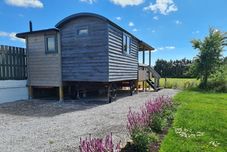 Others Thornhills Lodge