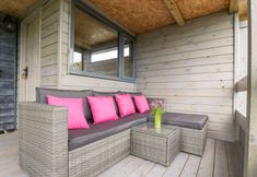 Others 6 Thornhills Lodge