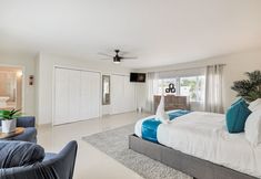 其他 3 Family-Friendly Beach House, Steps to Beach